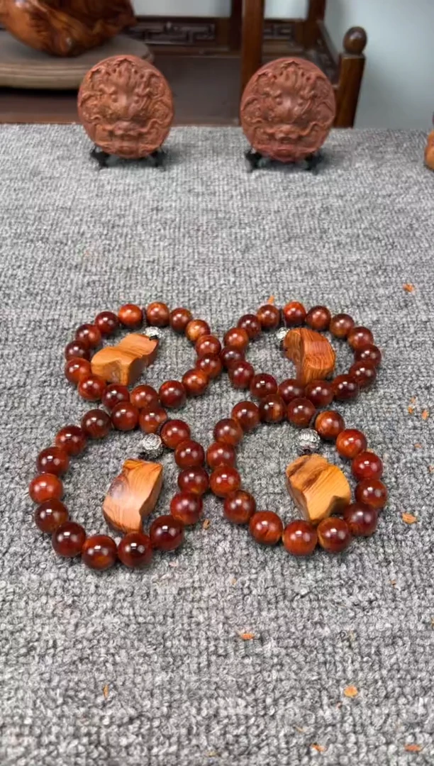 柏木（崖柏）1.5根骨蜜结糖 秒沉水香味浓郁