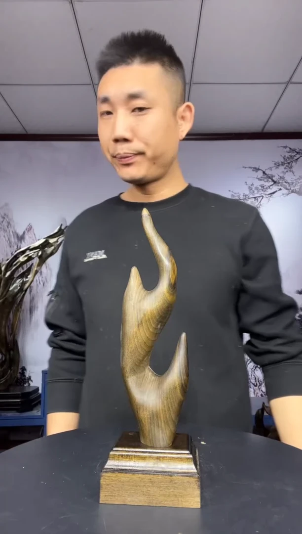 金丝楠木雕款大*子金丝楠木工艺品摆件