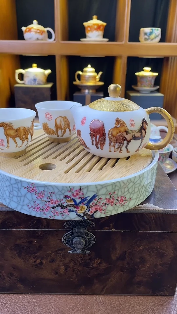 八骏图一壶（西施壶）二杯