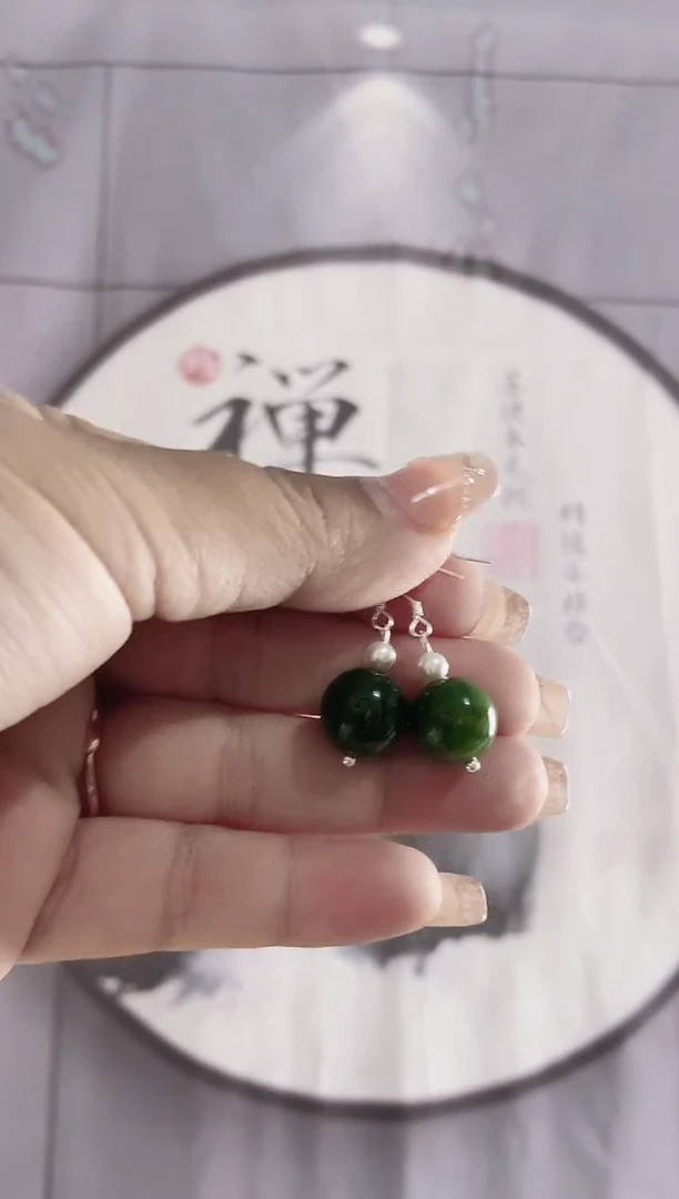 未镶嵌和田玉（碧玉）耳环（圆珠耳坠12mm）多样性发货