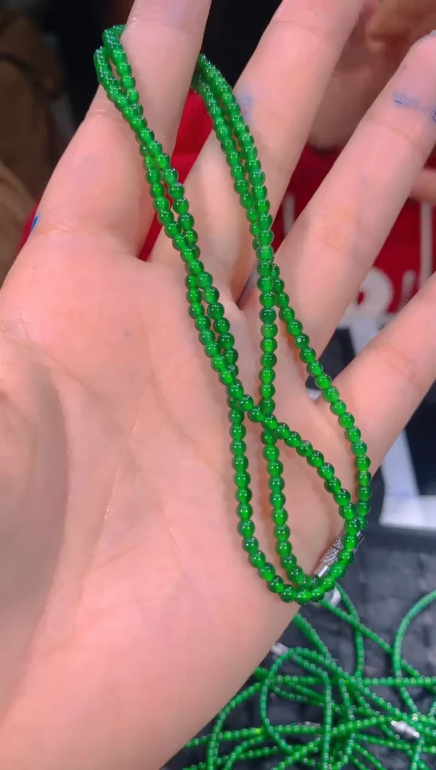 【闪购商品】定制翡翠未镶嵌68定制翡翠，多样性发货（发其一）