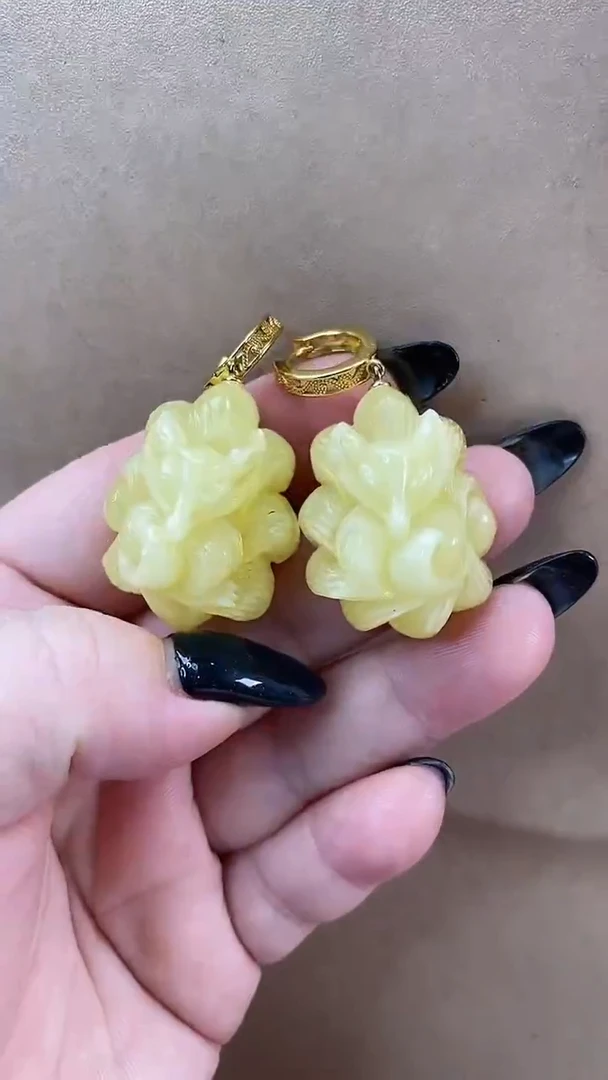 琥珀颈饰未镶嵌耳环