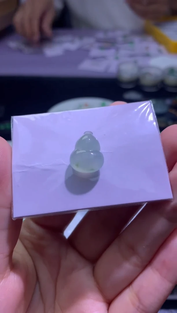 定制翡翠未镶嵌毛货