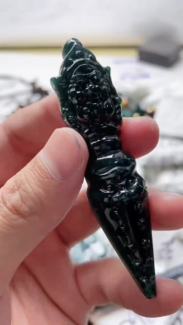 【闪购商品】翡翠颈饰未镶嵌888888888888