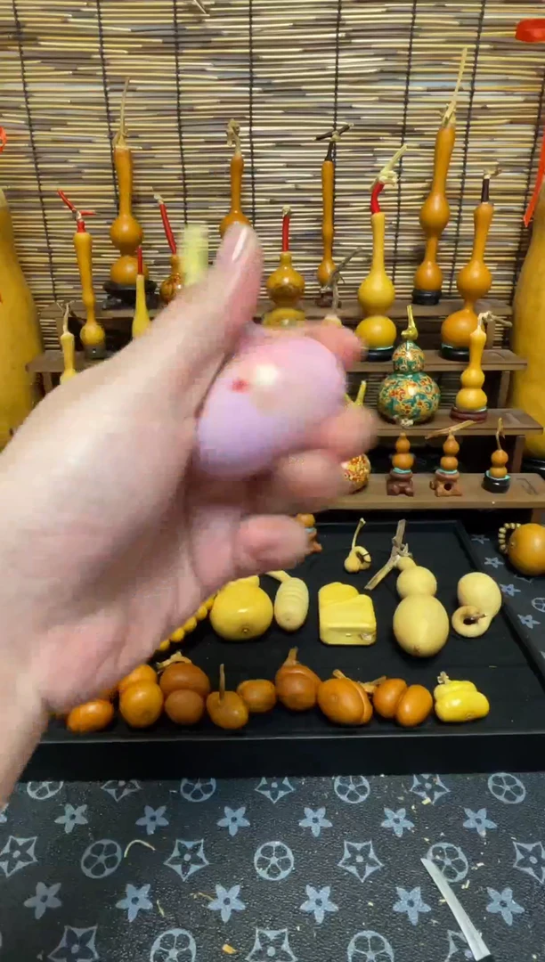 葫芦h****t大漆钱袋
