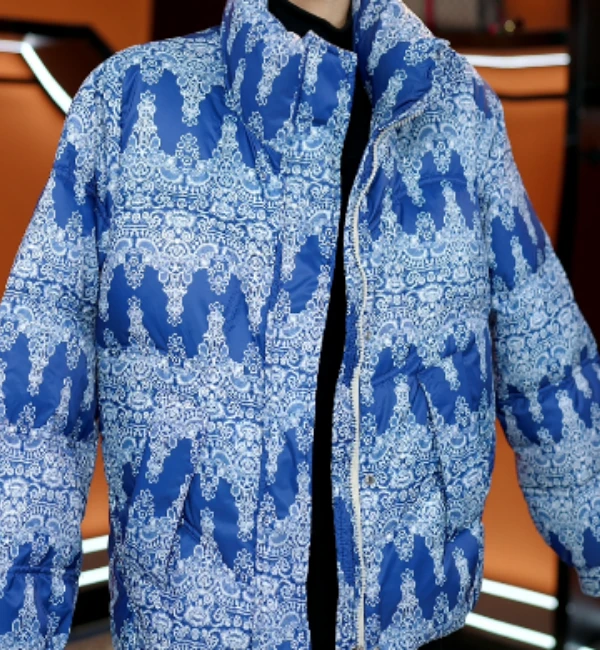 2025杭州原版正品保暖气质减龄修身羽绒服E-4590