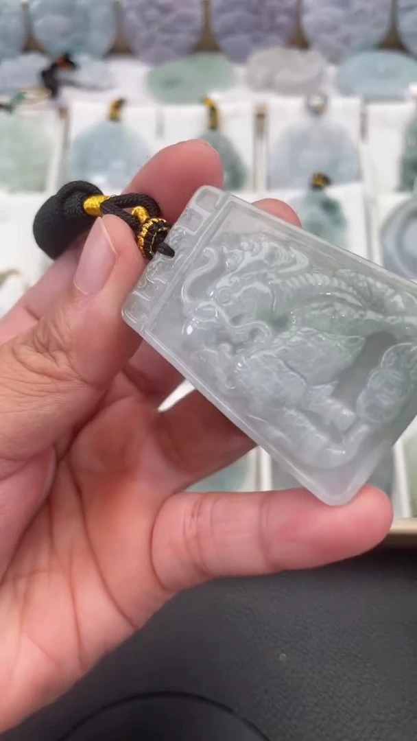 颈饰未镶嵌翡翠天然缅甸翡翠A货171