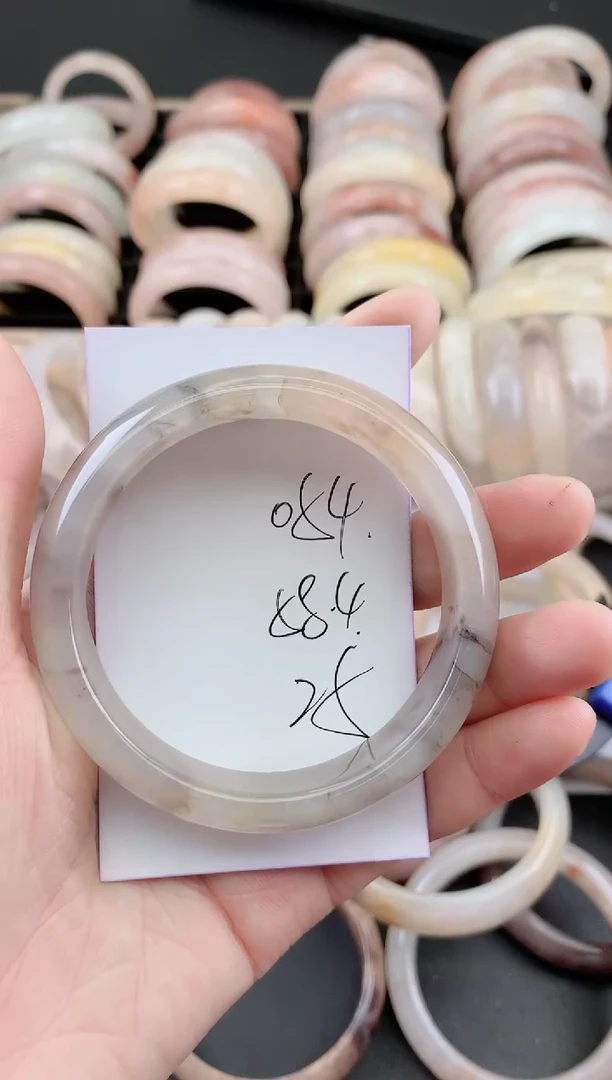 未镶嵌手镯石英质玉054