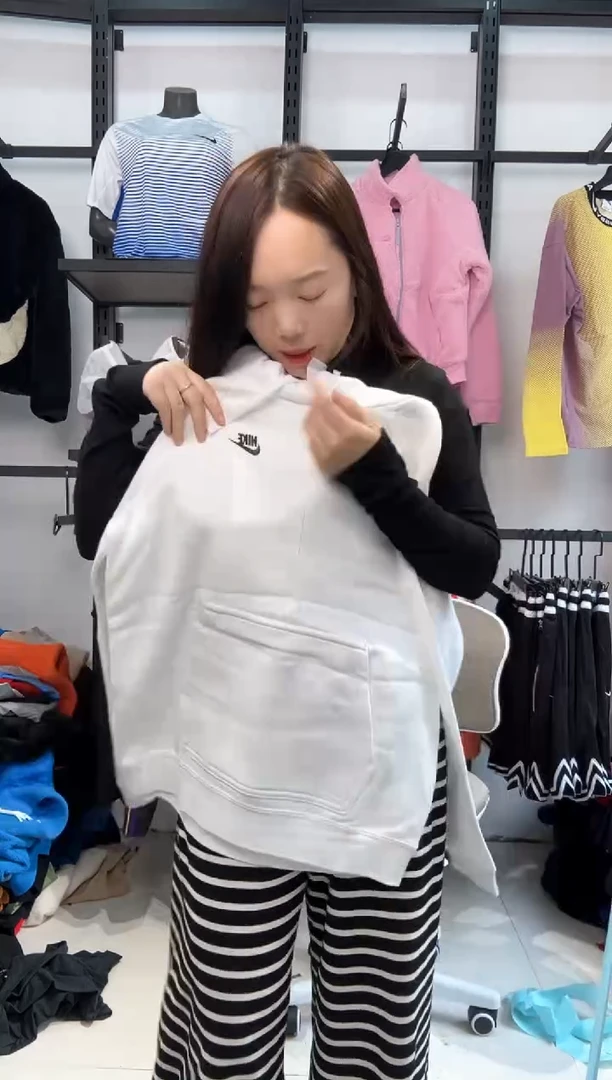 2242 编码  瑕疵直播间过款为准 尺码L