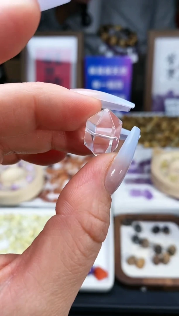 【闪购商品】未镶嵌颈饰水晶3a多样性发其一/3.14/1个