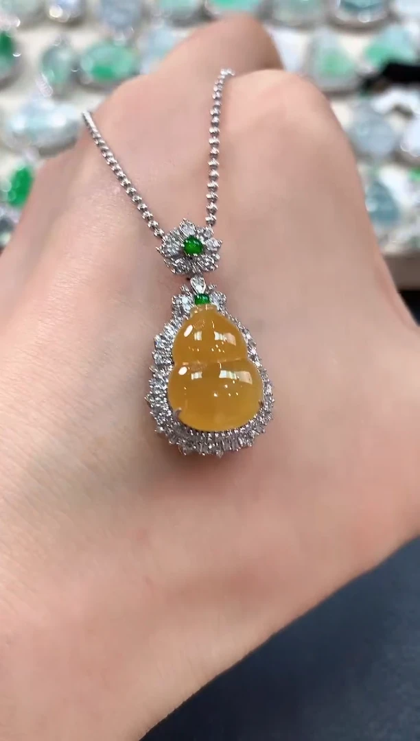 【闪购商品】翡翠吊坠(不含链)18K金镶嵌m39