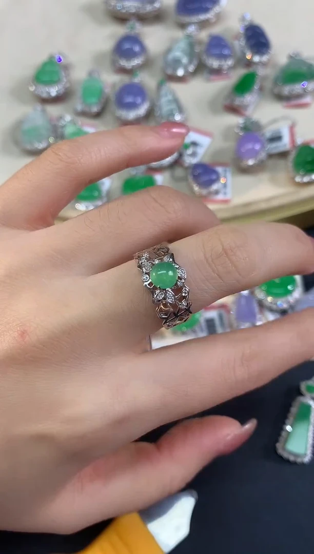 18K金镶嵌戒指翡翠戒指|2980