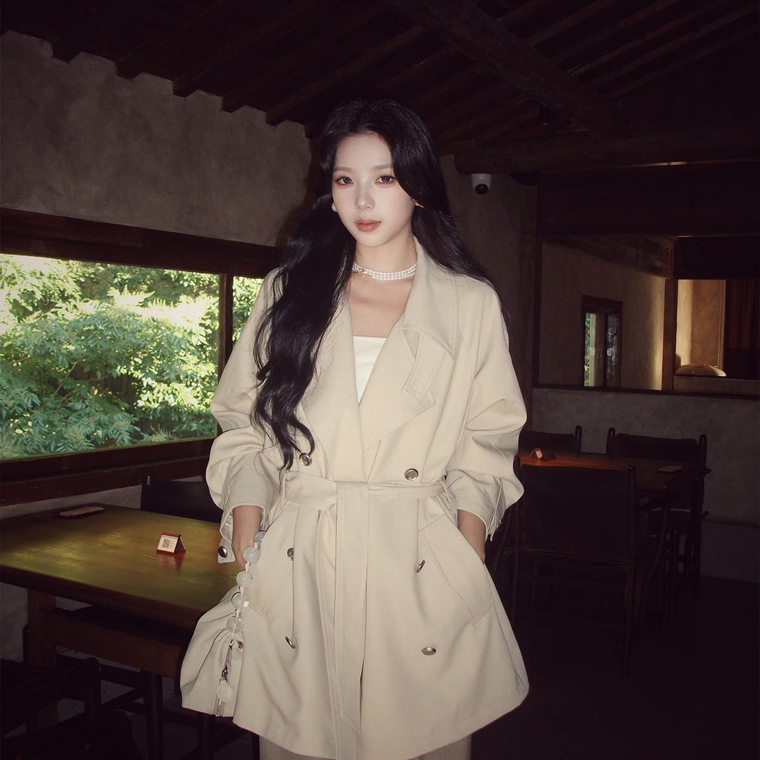 ICELOLLY巨好看收腰短款风衣外套女2025新款早秋小个子中长款大衣