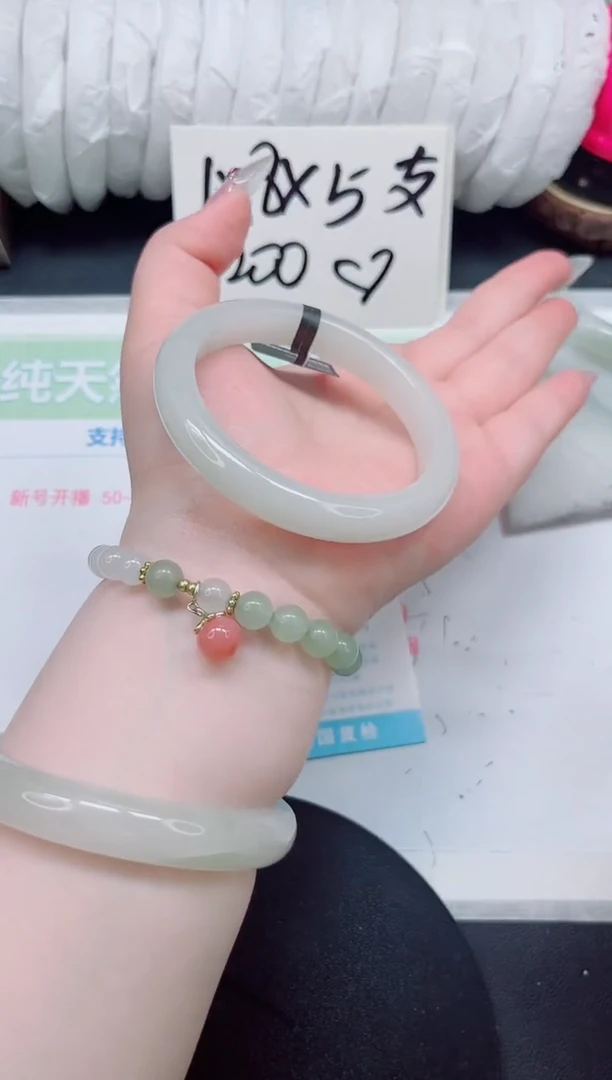 石英质玉手镯未镶嵌b17-圈口59-60