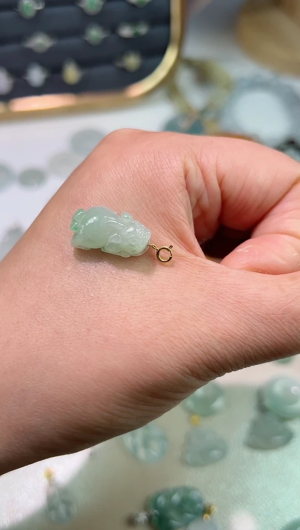 【闪购商品】翡翠颈饰18K金镶嵌貔貅