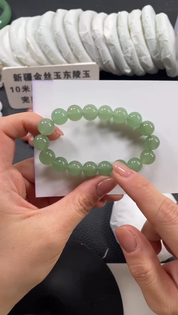 【闪购商品】石英质玉手镯未镶嵌多样性发货，拍一发一