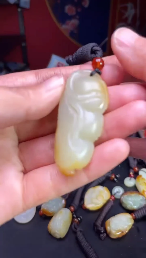 颈饰未镶嵌和田玉123