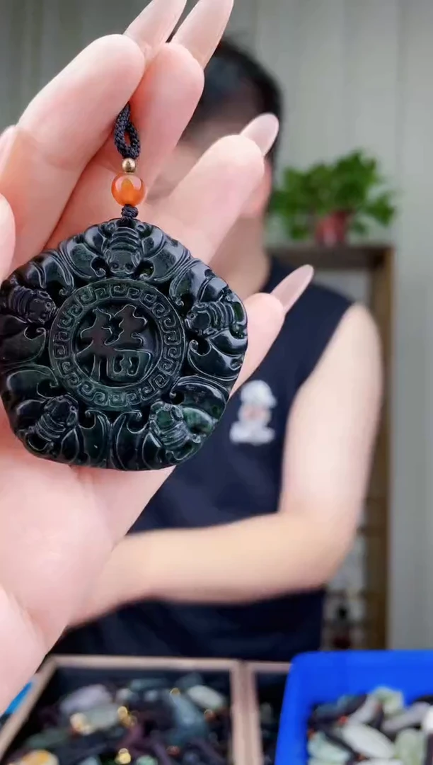 和田玉未镶嵌挂件拍一发一，多样性发货！