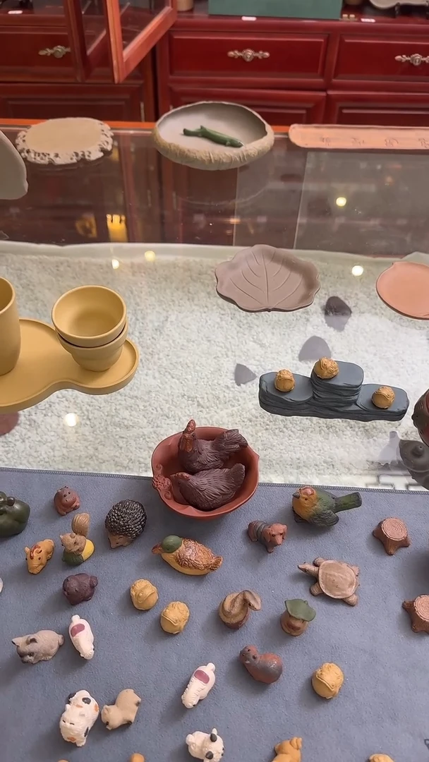 紫砂茶宠哈**生《林栖阁》紫砂茶宠100米的