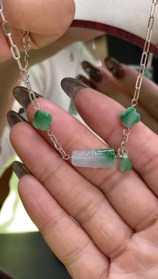 颈饰银S925镶嵌翡翠19535