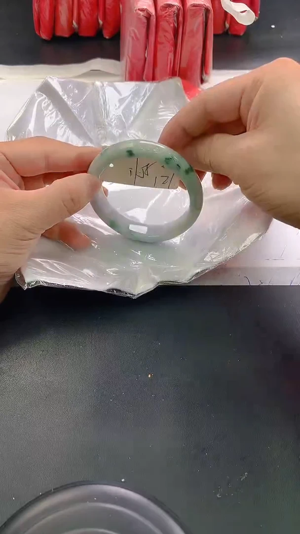 未镶嵌手镯翡翠127