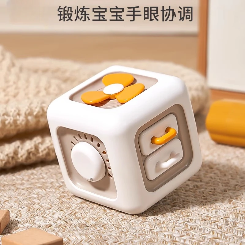 蒙氏早教魔方动动乐婴儿益智忙碌球0一1岁宝宝开关盒2六面体玩具3