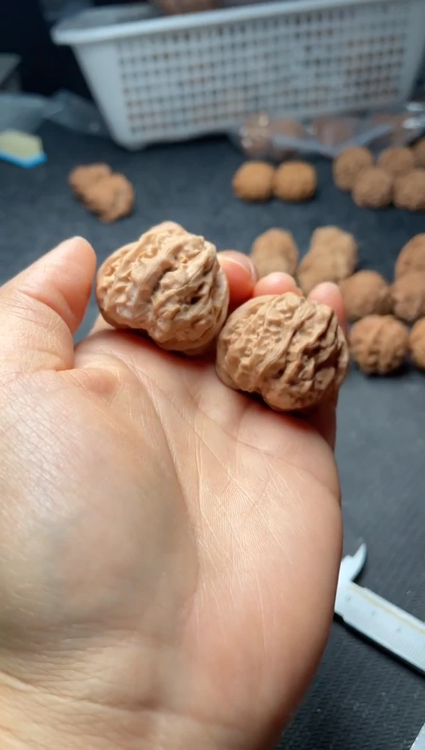 把件文玩核桃w224  蛤蟆头 34尺