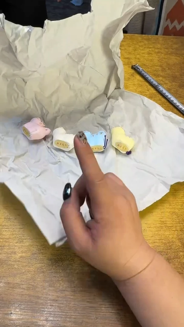 瓷器瓷器瑕疵破破147