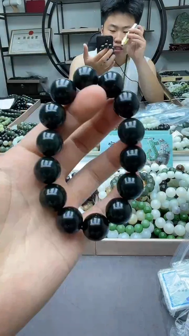 手串未镶嵌和田玉叶城黑油青16圆珠