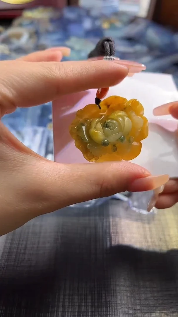 【闪购商品】翡翠颈饰未镶嵌100635959