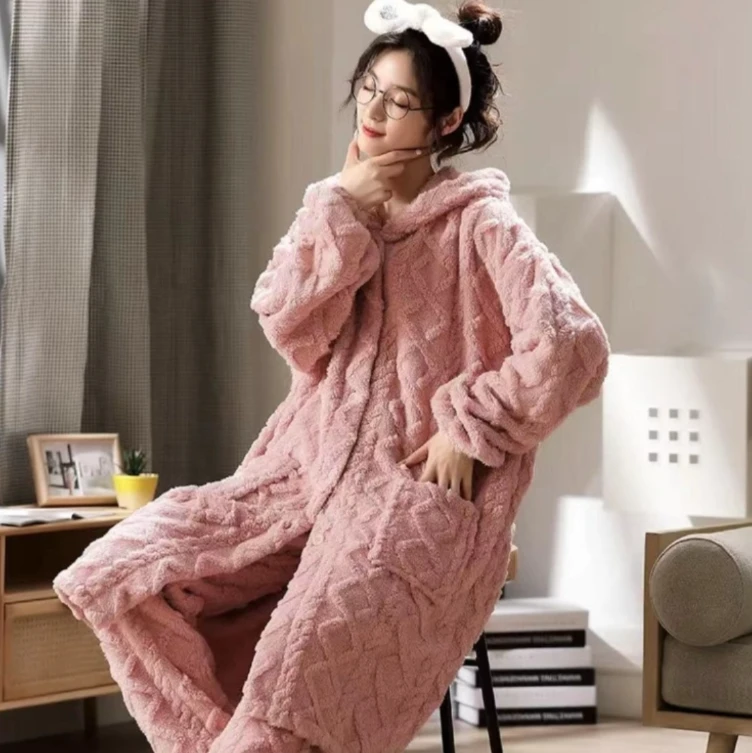 睡衣女新款加厚长款提花珊瑚绒连帽中长款冬款保暖大码宽松套装