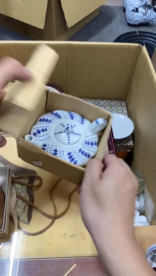 胡****猫中古回流瑕疵杯碟
