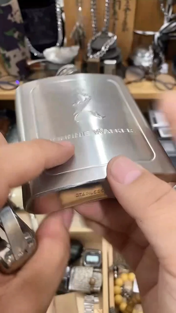 瓷片闪购商品  如图所示