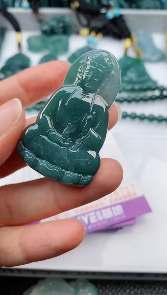 【闪购商品】翡翠颈饰未镶嵌