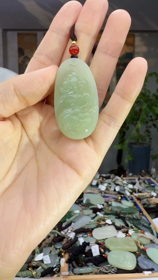 未镶嵌和田玉挂件拍一发一