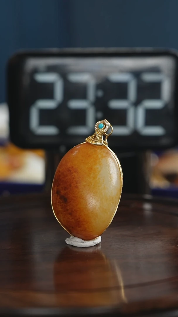 颈饰未镶嵌和田玉山***3和田玉原石