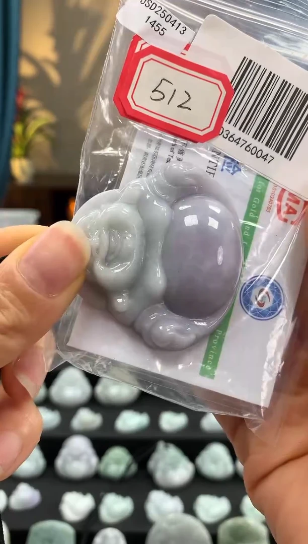 翡翠未镶嵌颈饰佛公512