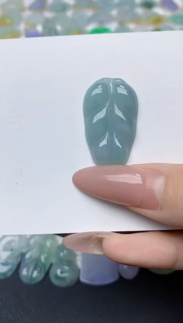 翡翠未镶嵌颈饰天然翡翠A货