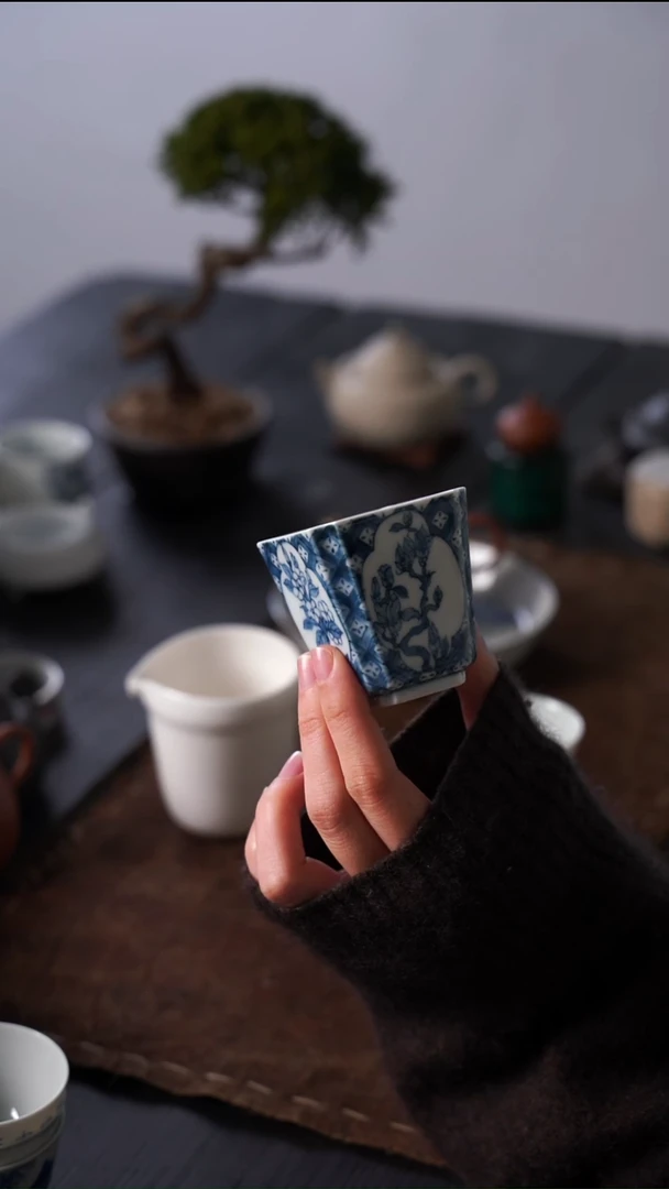 I****i四季花杯一件