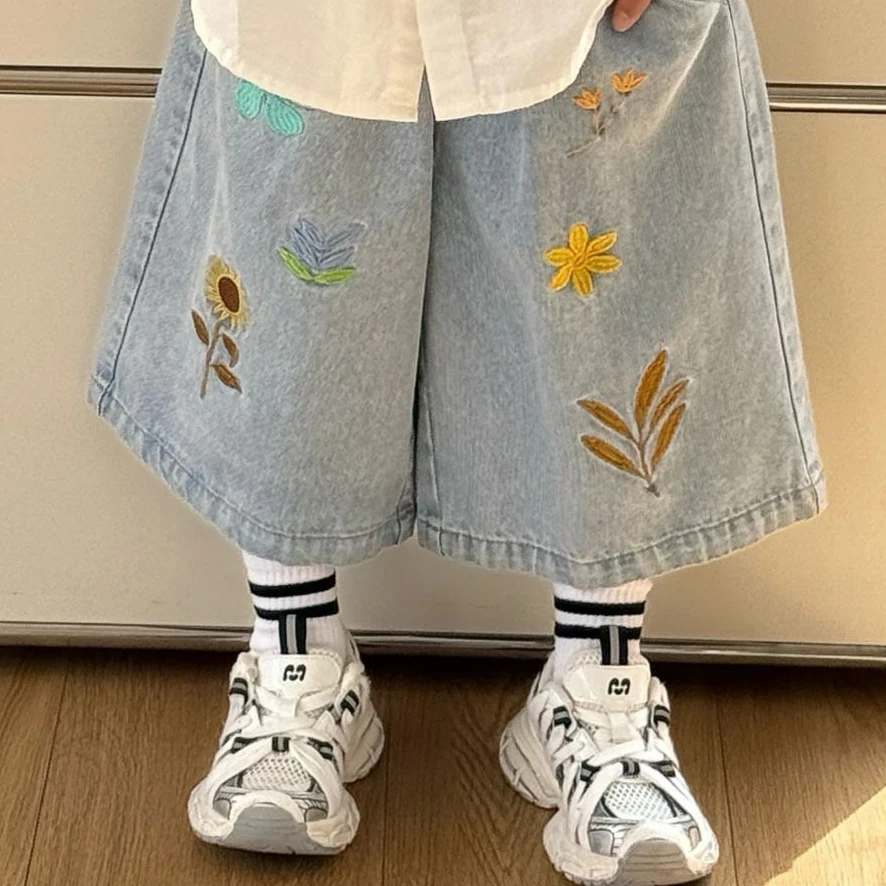 【羽千羿】夏季儿童韩版牛仔绣花中裤～我有好多小花花～XSTX-6802