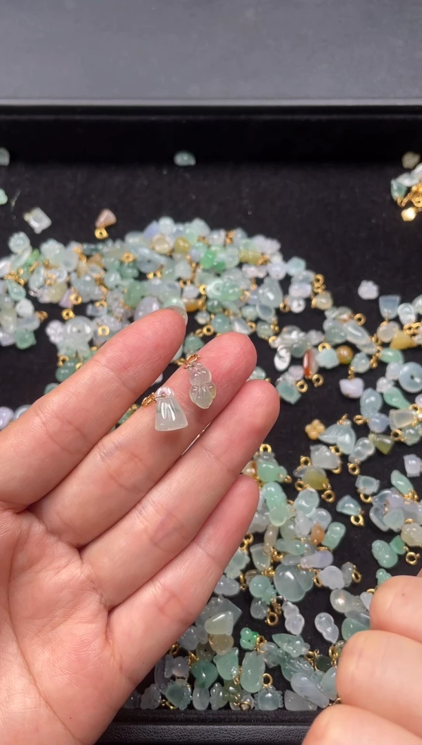 翡翠银S925镶嵌吊坠(不含链)2个 275