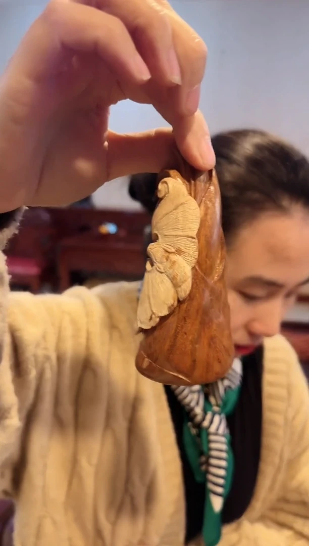 【闪购商品】海南黄花梨笋形雕刻