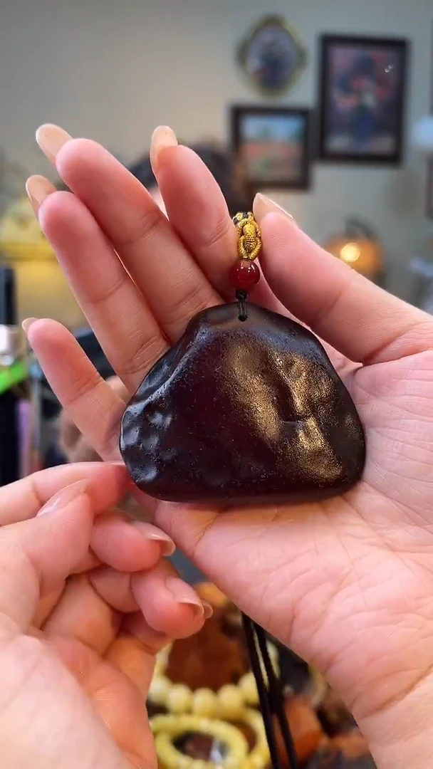 琥珀颈饰未镶嵌吊坠