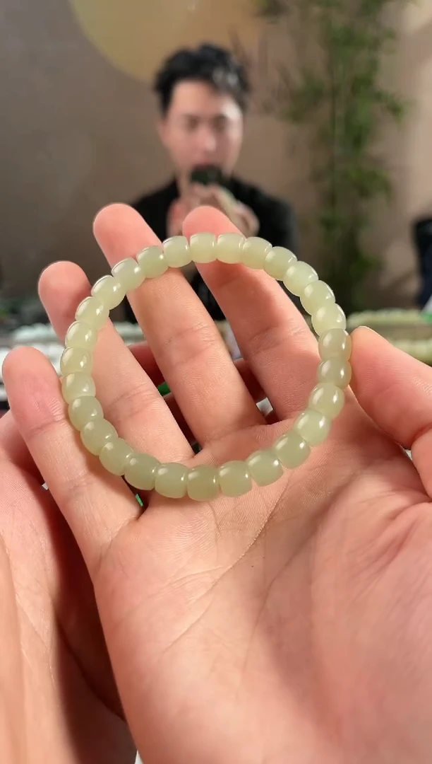 【闪购商品】和田玉手串未镶嵌且末青白直切手串卡8微色差
