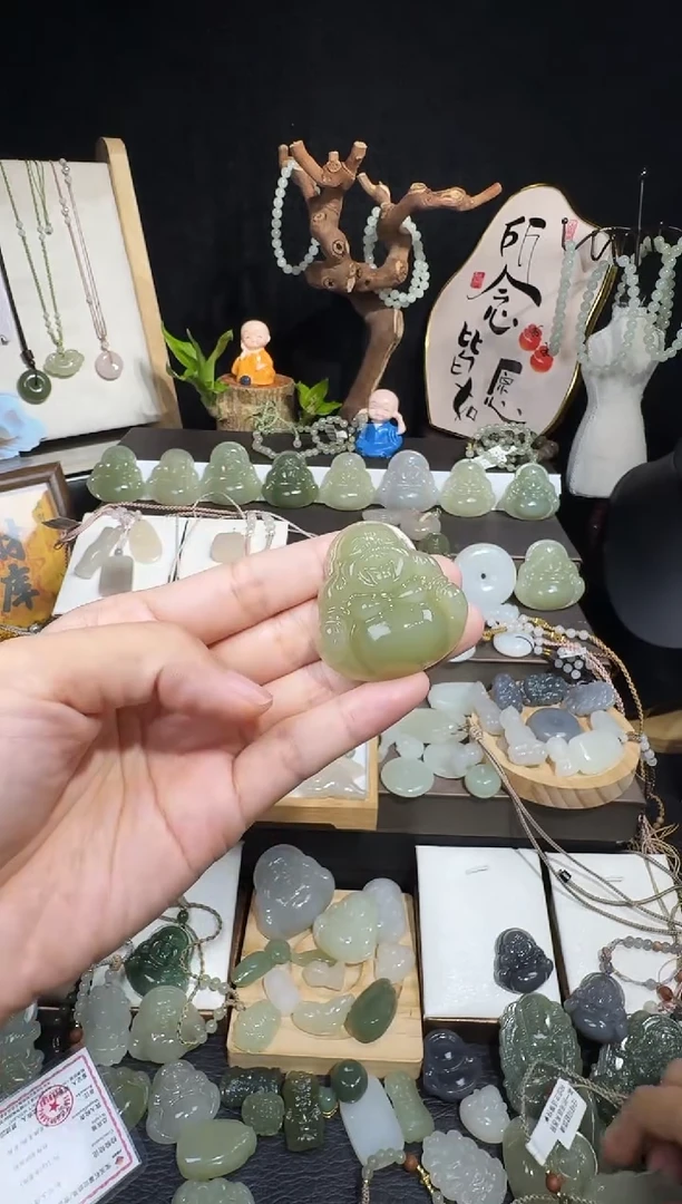 颈饰未镶嵌和田玉铁****️40高冰佛公