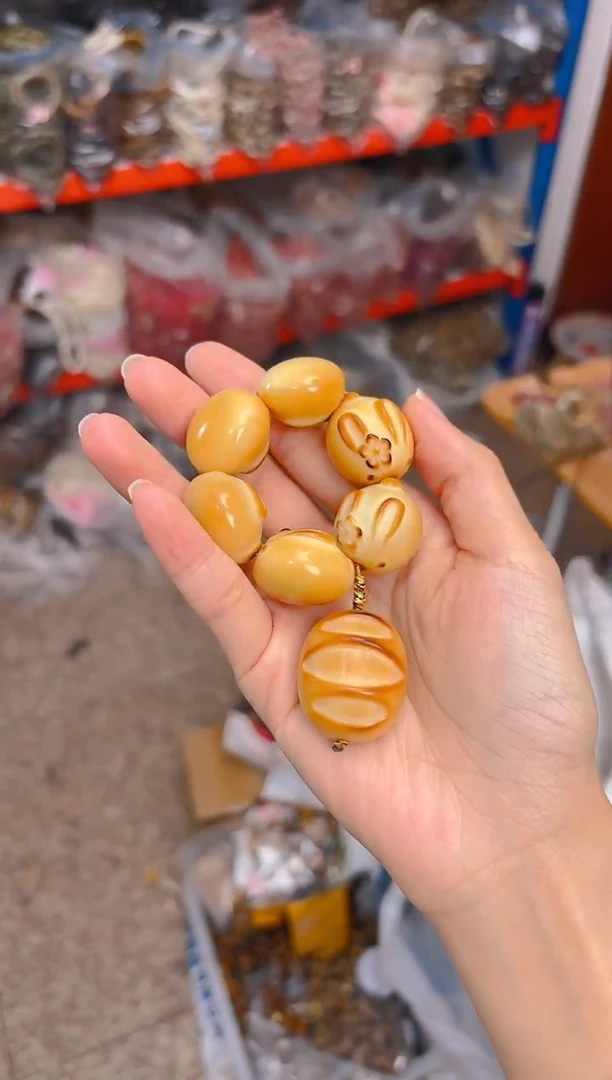 吊坠菩提根/象牙果新款黄色兔小手捻