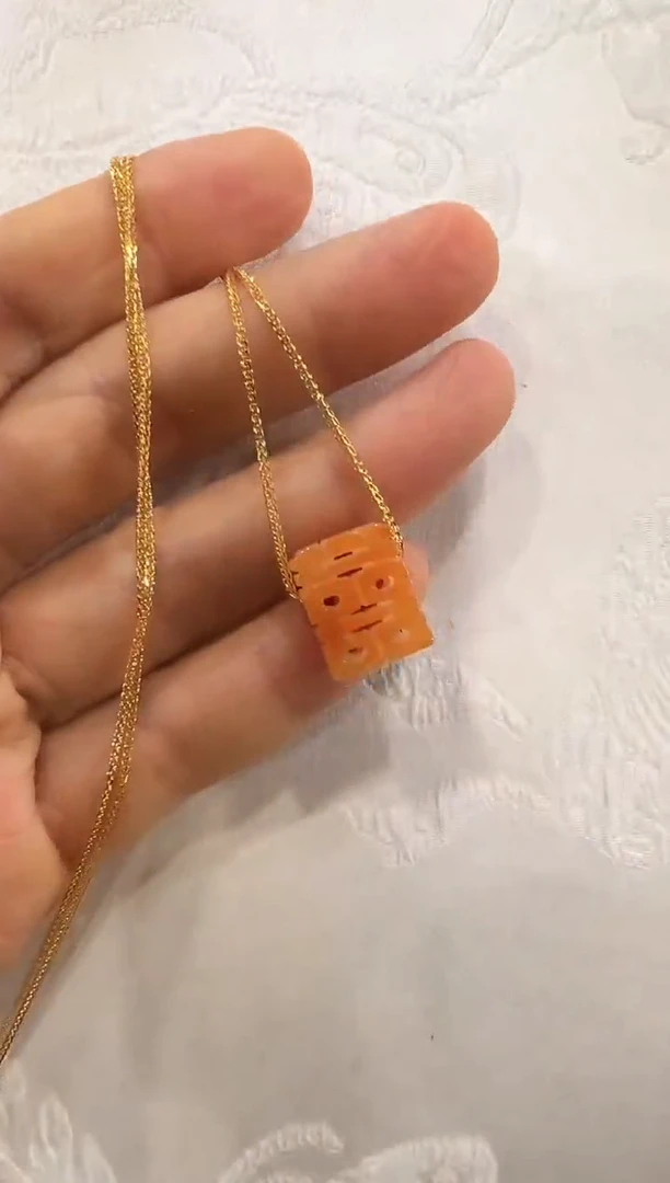 翡翠未镶嵌颈饰国风