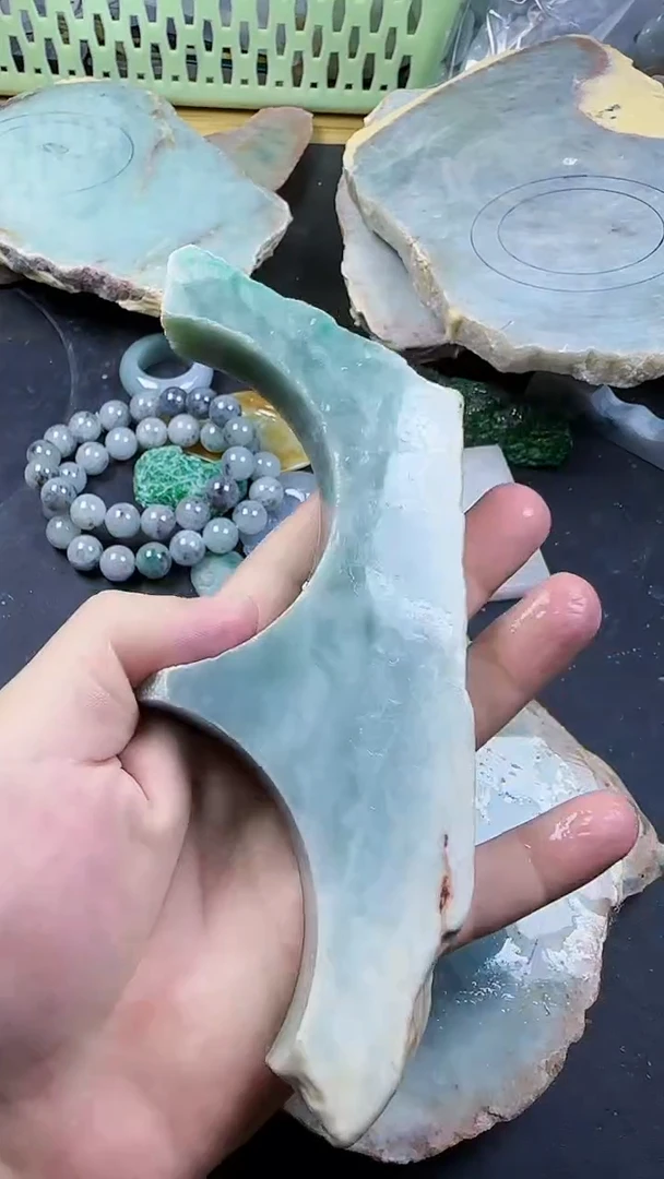 翡翠挂件未镶嵌082