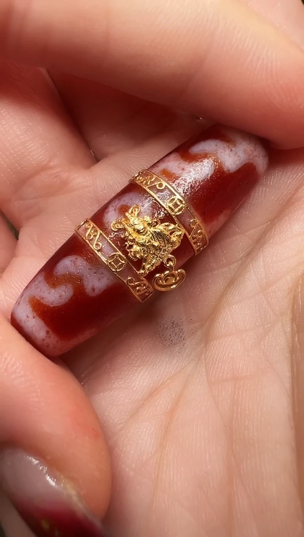 18K金镶嵌吊坠玛瑙/玉髓吊坠