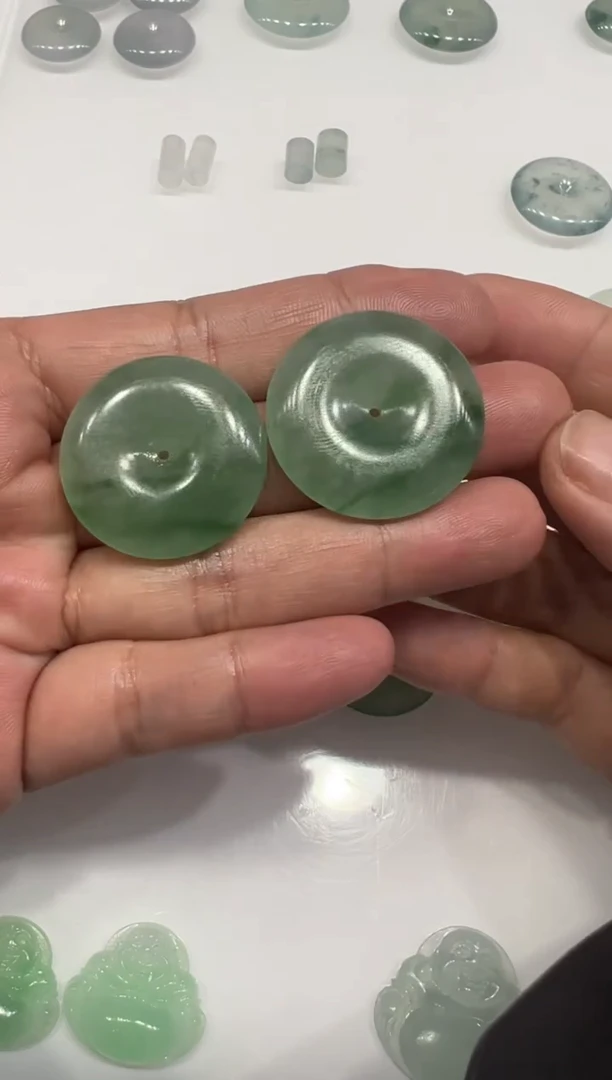 【闪购商品】定制翡翠未镶嵌扣子